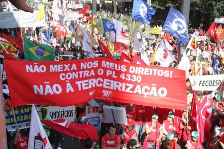 CUT ocupa o Congresso Nacional nesta terça (13) e quarta (14) contra terceirização